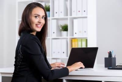 Pracownik administracyjno-biurowy 1